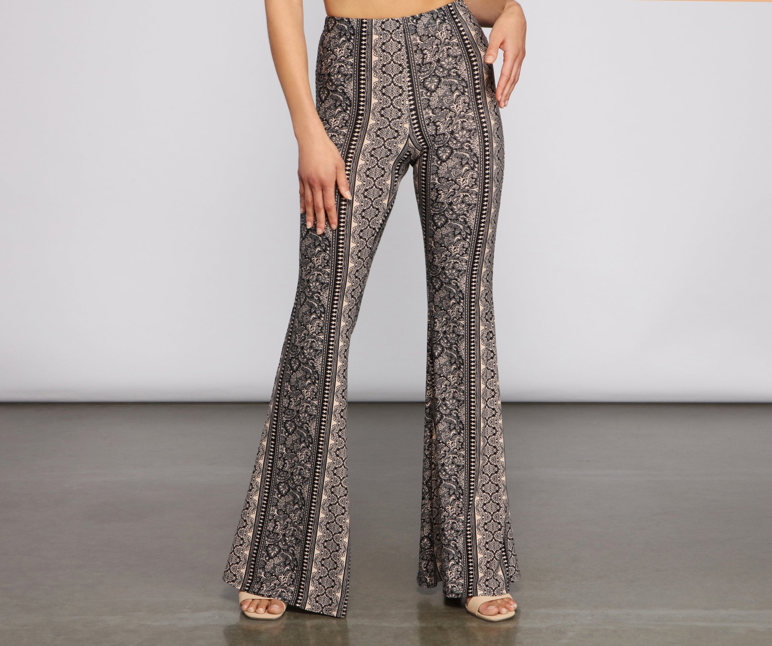 Wanderlust Beauty Flared Pants Sai Feel