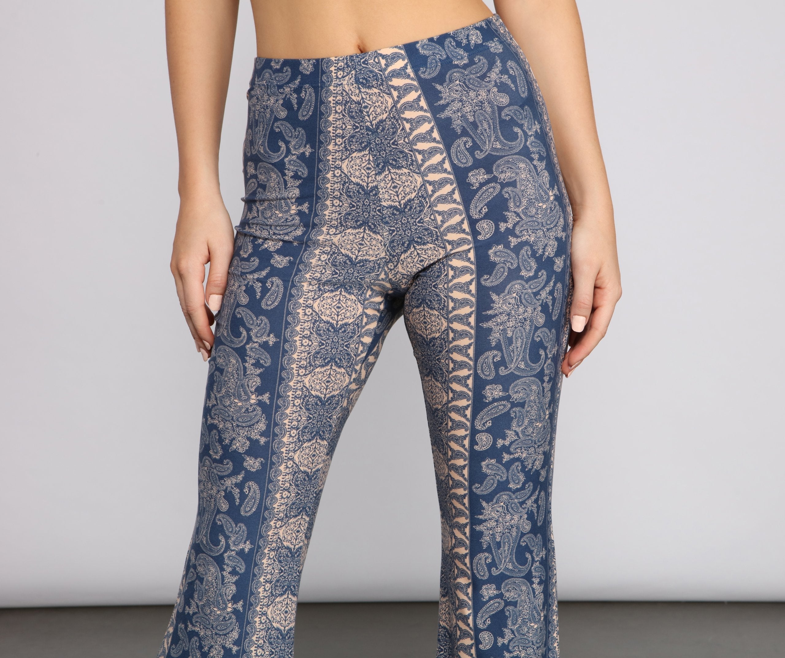 Wanderlust Beauty Flared Pants Sai Feel