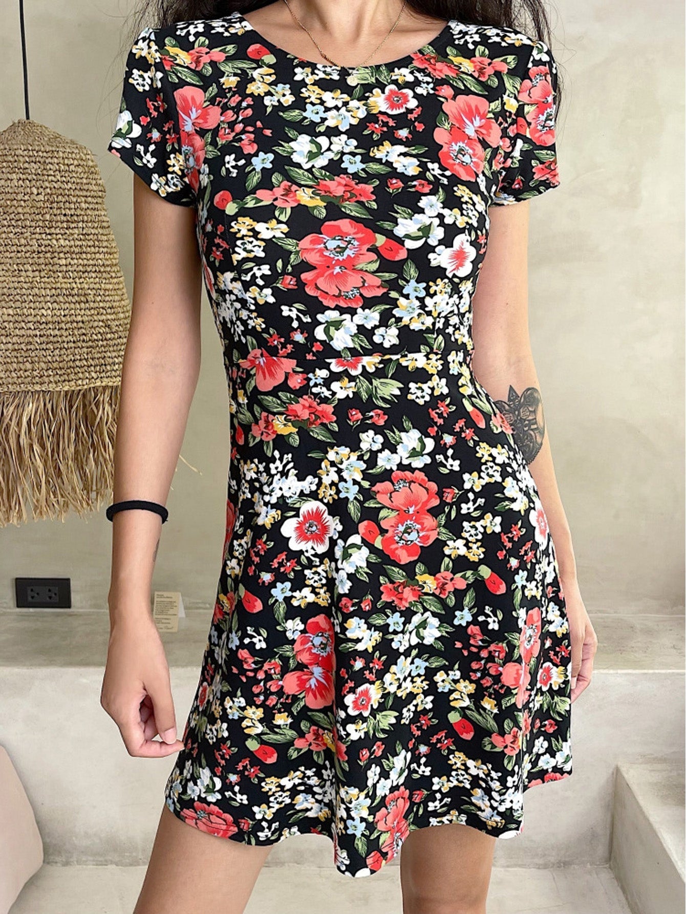 Women Round Neck Short Sleeve Dress Slim Floral Print Dress Sai Feel