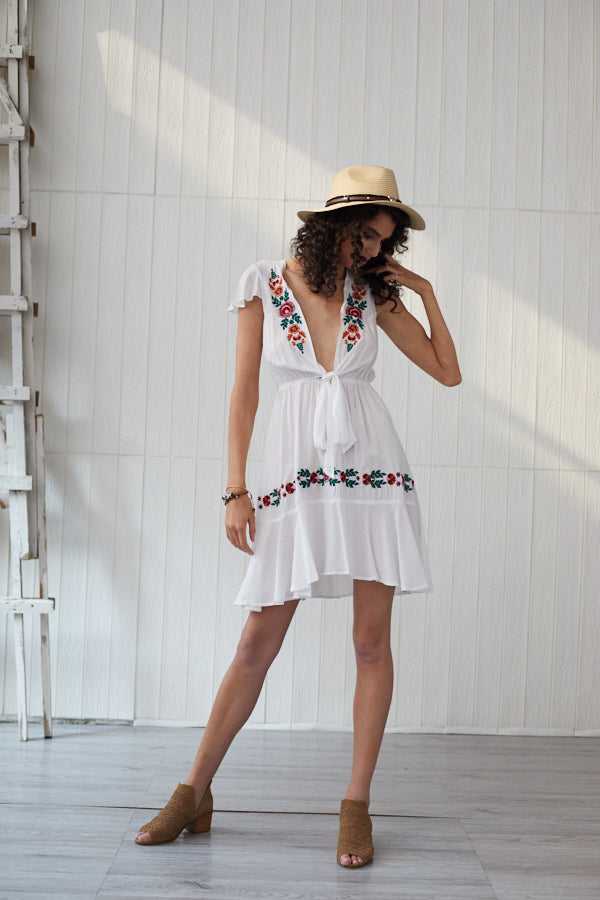 Women Short Sleeve Front Belt Deep V Neck Boho Embroidery Mini Dress Ladies Summer Holiday Sundress Sai Feel
