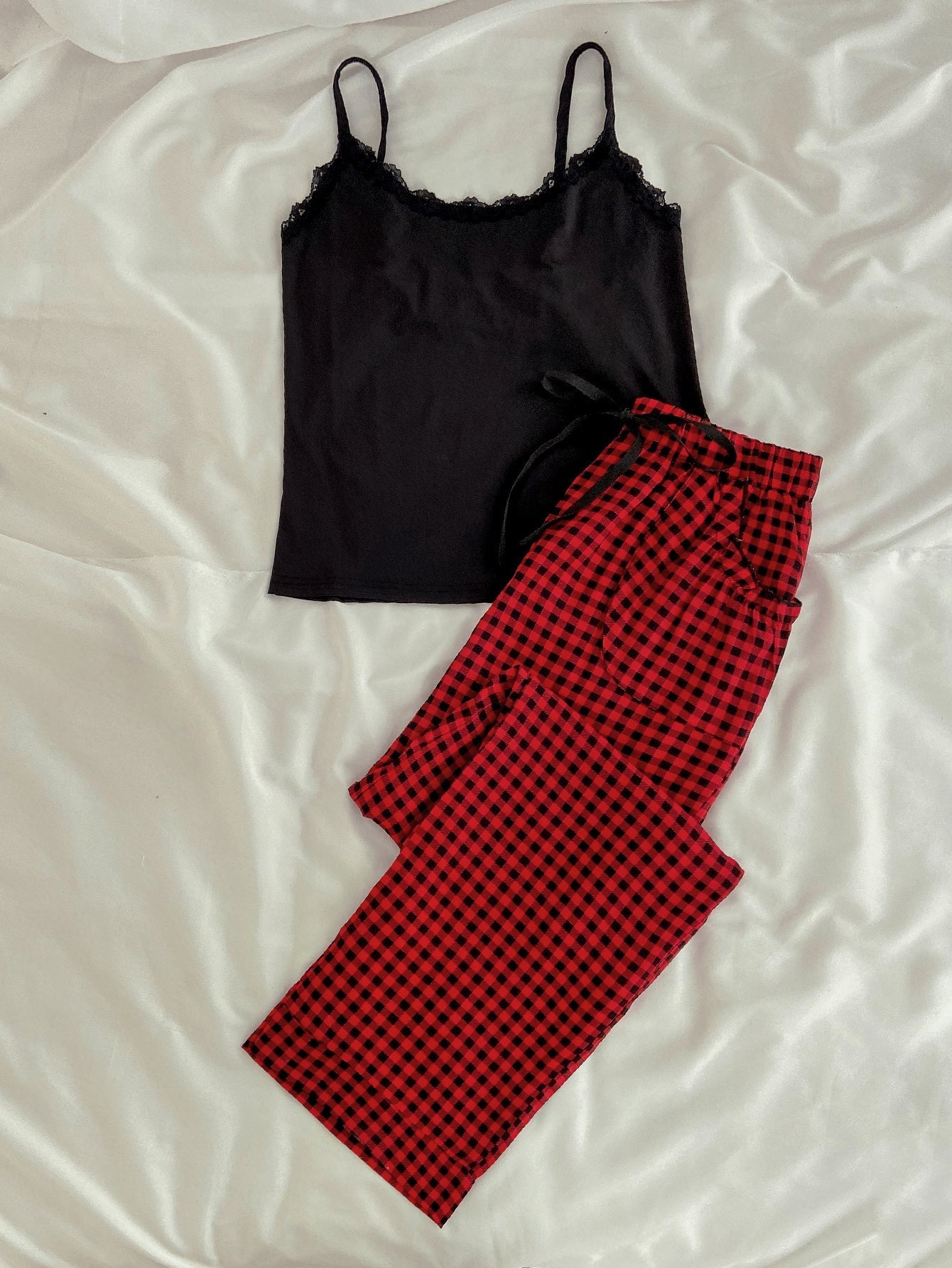 Women's 2 Piece Solid Crop Cami Top and Plaid Pants Sleepwear Pajama Set Sai Feel