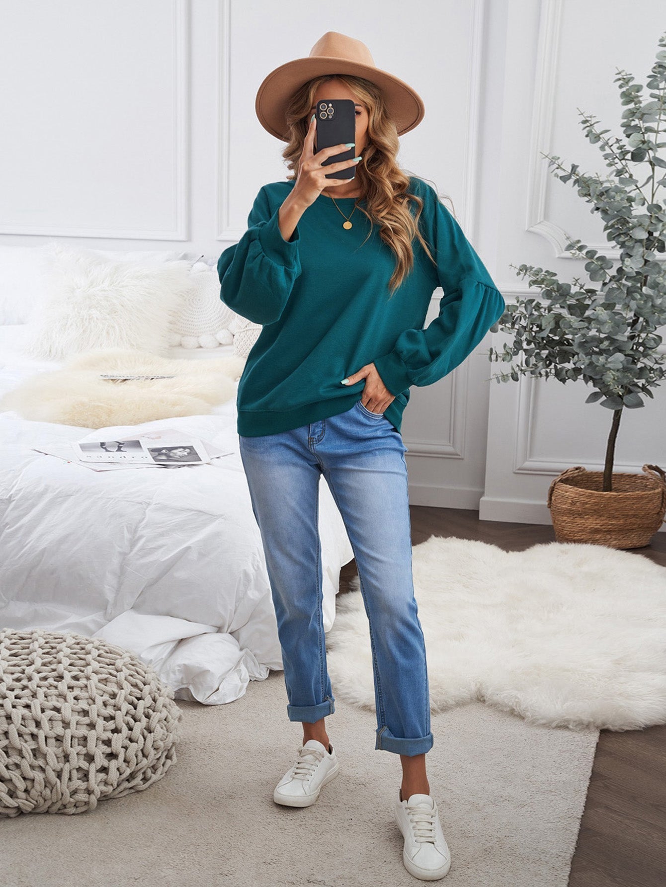 Women 's Casual Fashion Solid Color Shirt Crew Neck Long Sleeve Top Sai Feel