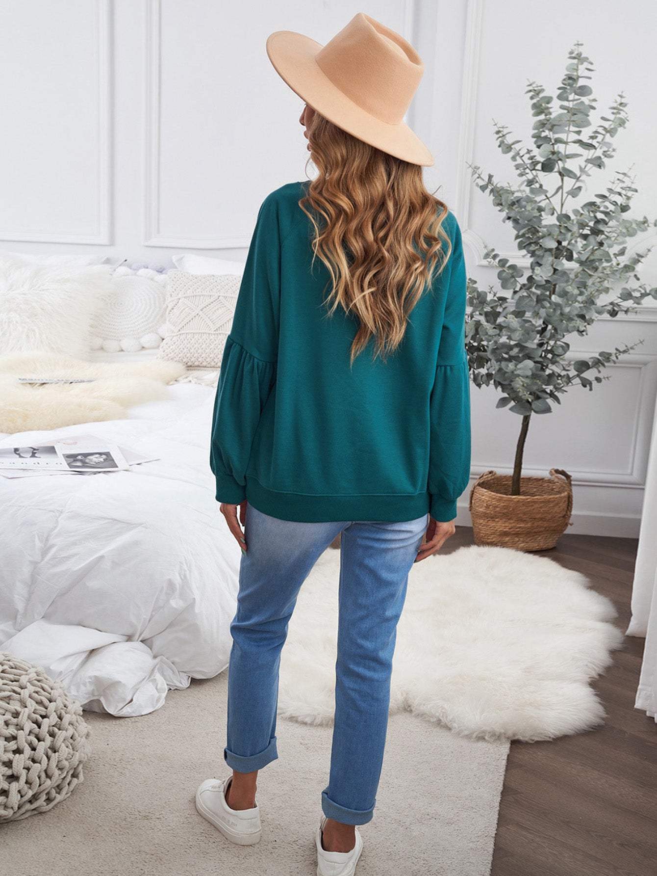 Women 's Casual Fashion Solid Color Shirt Crew Neck Long Sleeve Top Sai Feel