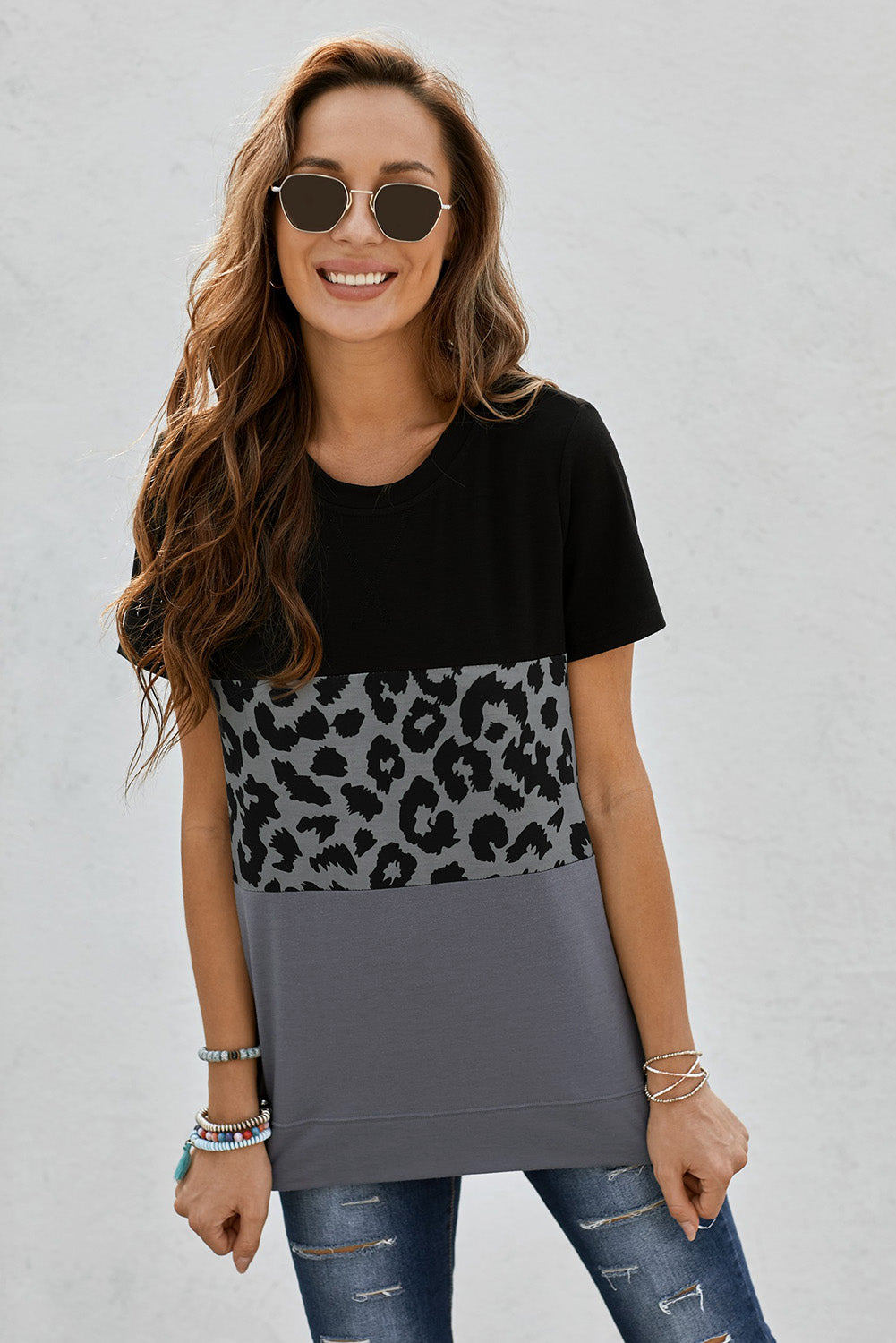 Women's Color Block Short Sleeve T-Shirt Leopard Print Crew Neck Tops Side Split Casual Blouse Sai Feel