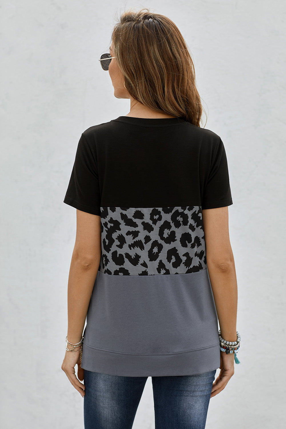Women's Color Block Short Sleeve T-Shirt Leopard Print Crew Neck Tops Side Split Casual Blouse Sai Feel