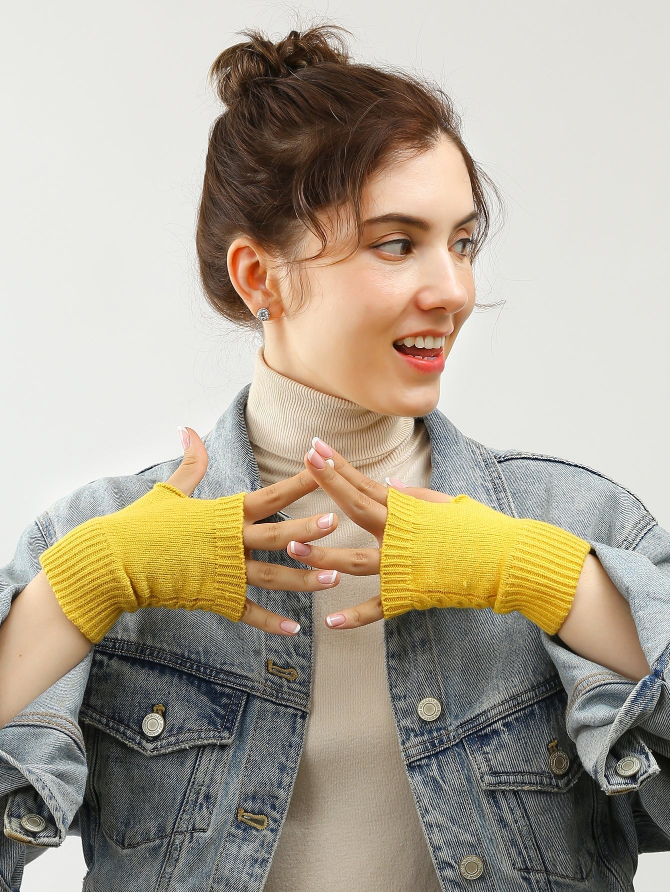 Women's Integrated molding Twist design Show fingers glove Sai Feel