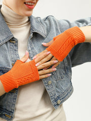 Women's Integrated molding Twist design Show fingers glove Sai Feel