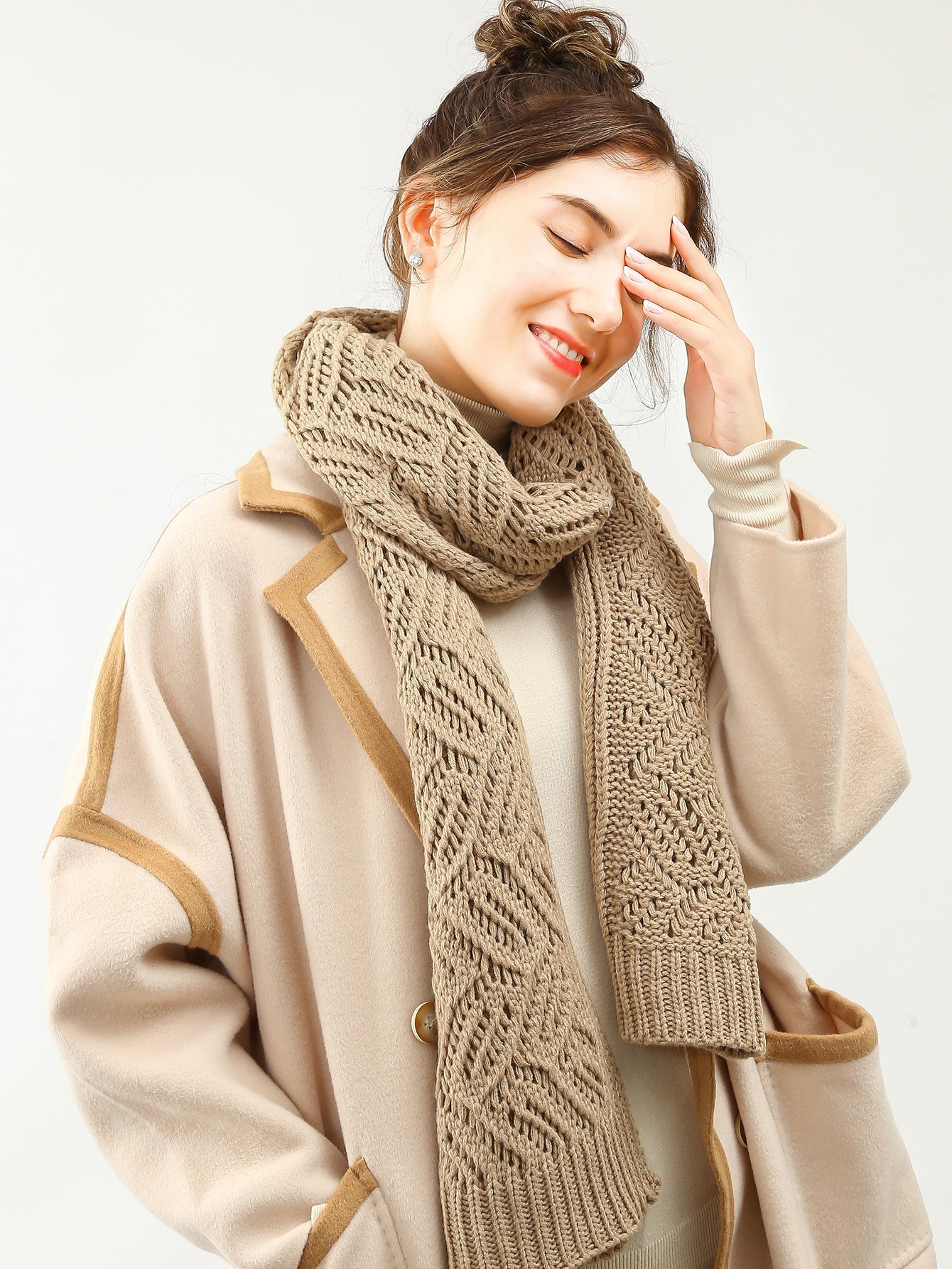 Women's  Leaf design knit scarf Sai Feel