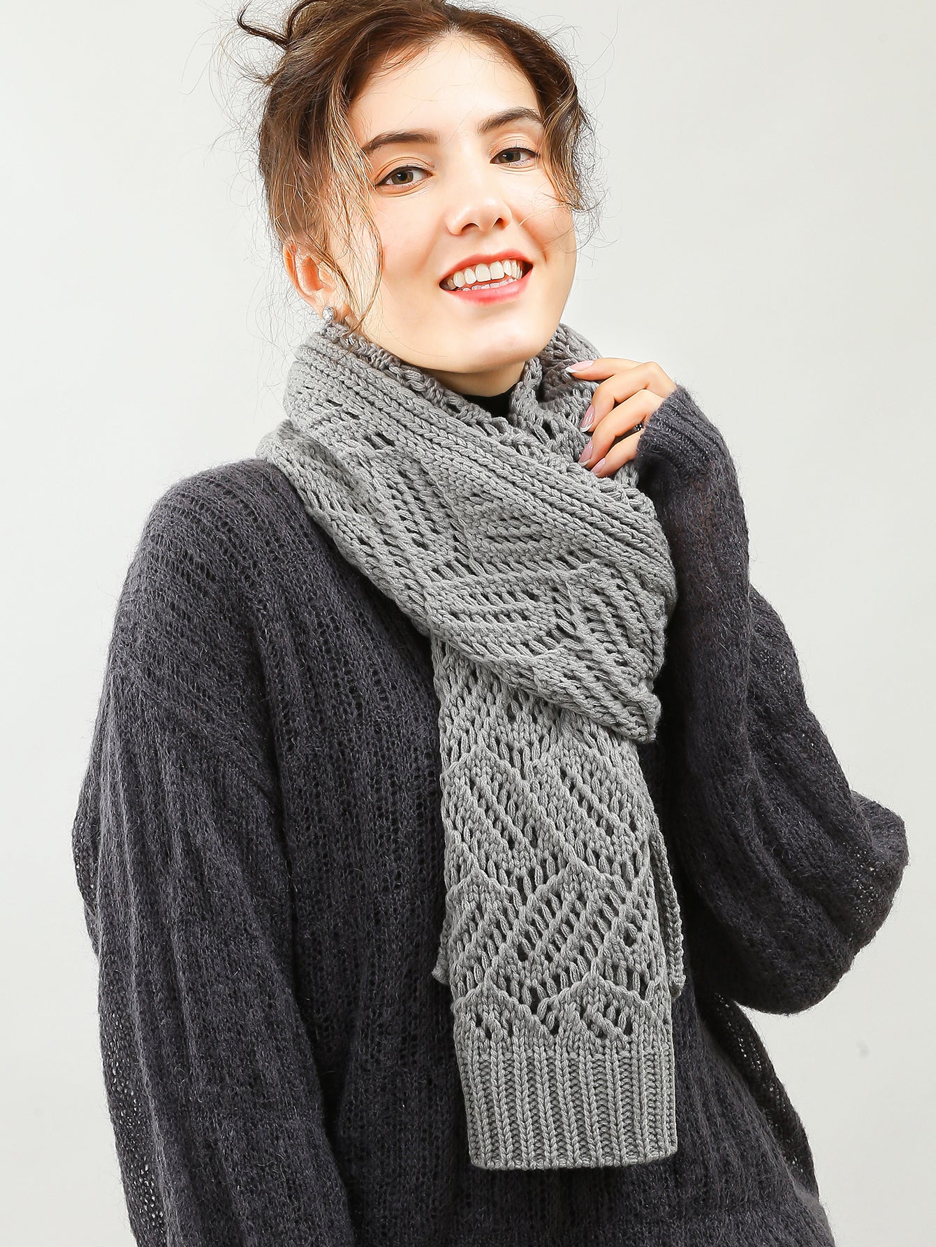 Women's  Leaf design knit scarf Sai Feel