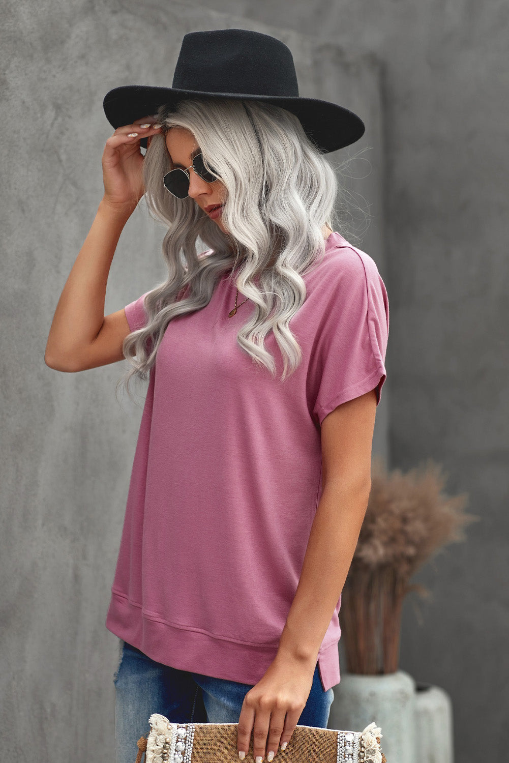 Women's Lightweight Shirts Tops Crewneck Short Sleeve Solid Color Basic Tees Side Split Blouse Sai Feel
