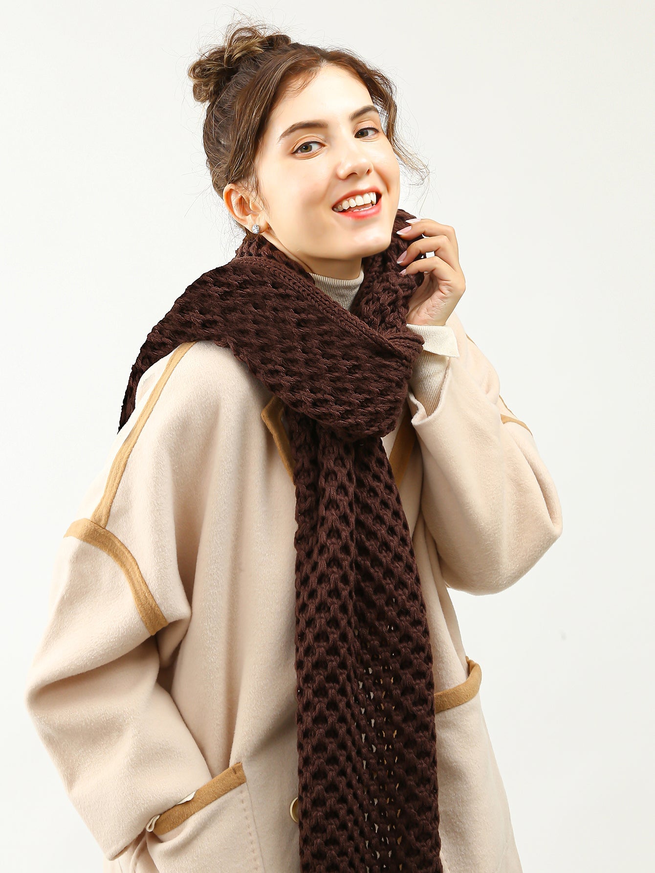 Women's  Network design scarf Sai Feel