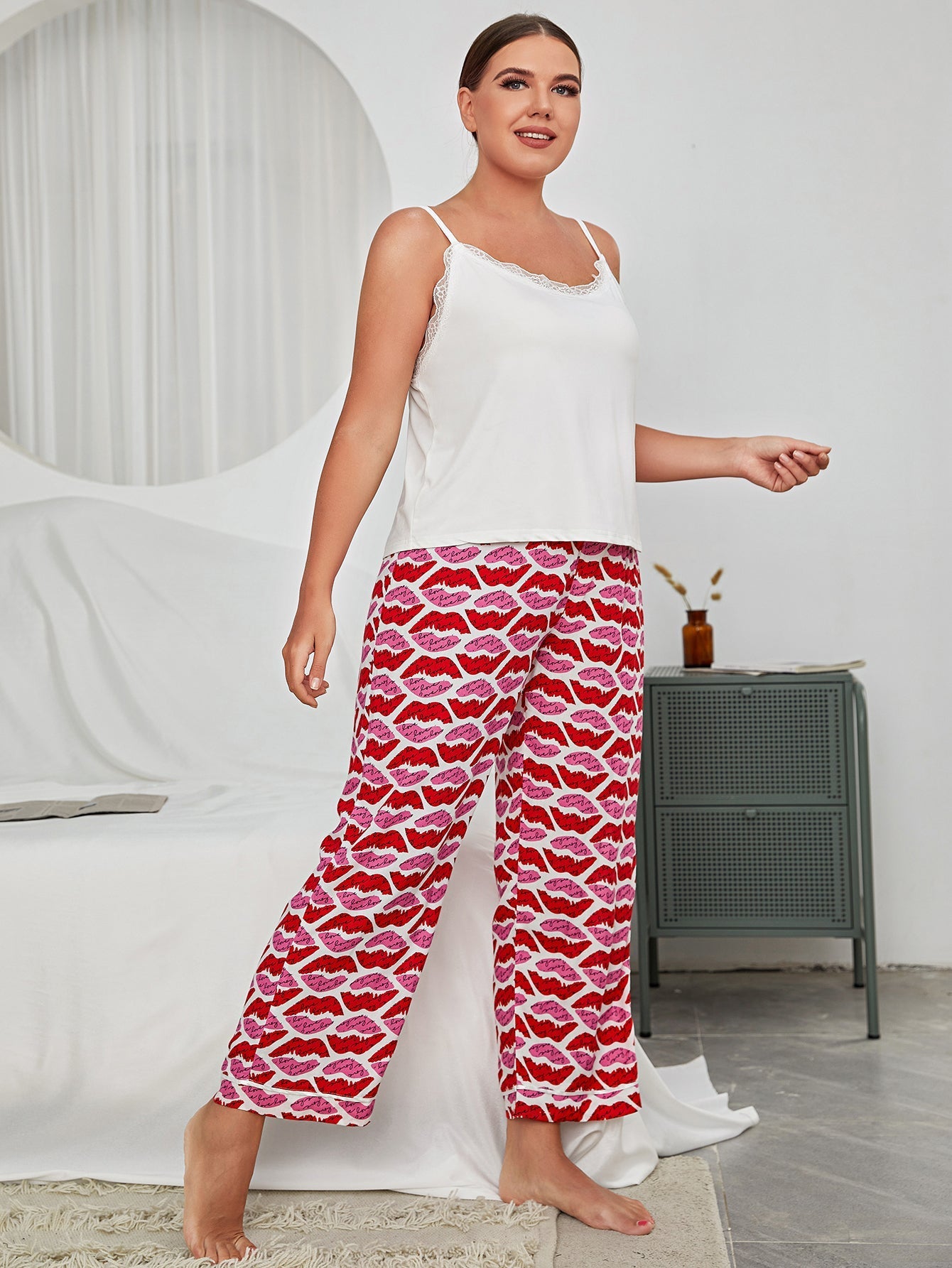 Women's Plus Size Lace Spaghetti Straps Top And Allover printed Pants Lounge Set Sai Feel