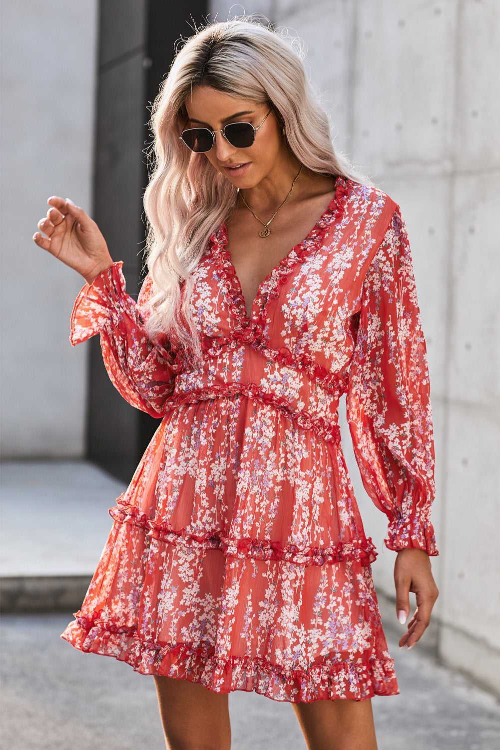 Women's Summer Fashion Mini Dress Flared Sleeve V Neck Short Backless Dress Floral Print Ruffled Hem Swing Dress Sai Feel