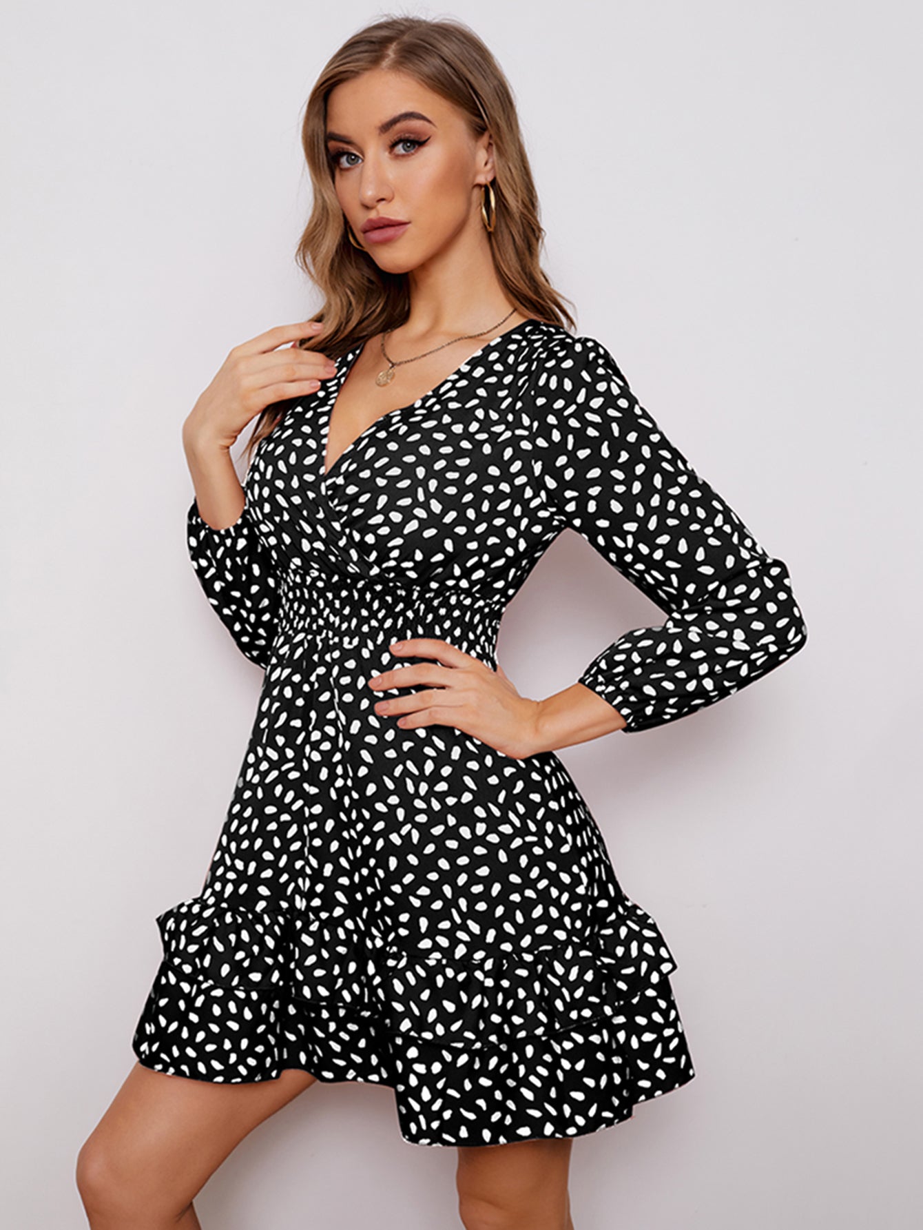 Women's sexy v-neck bubble long sleeve small floral dress Sai Feel