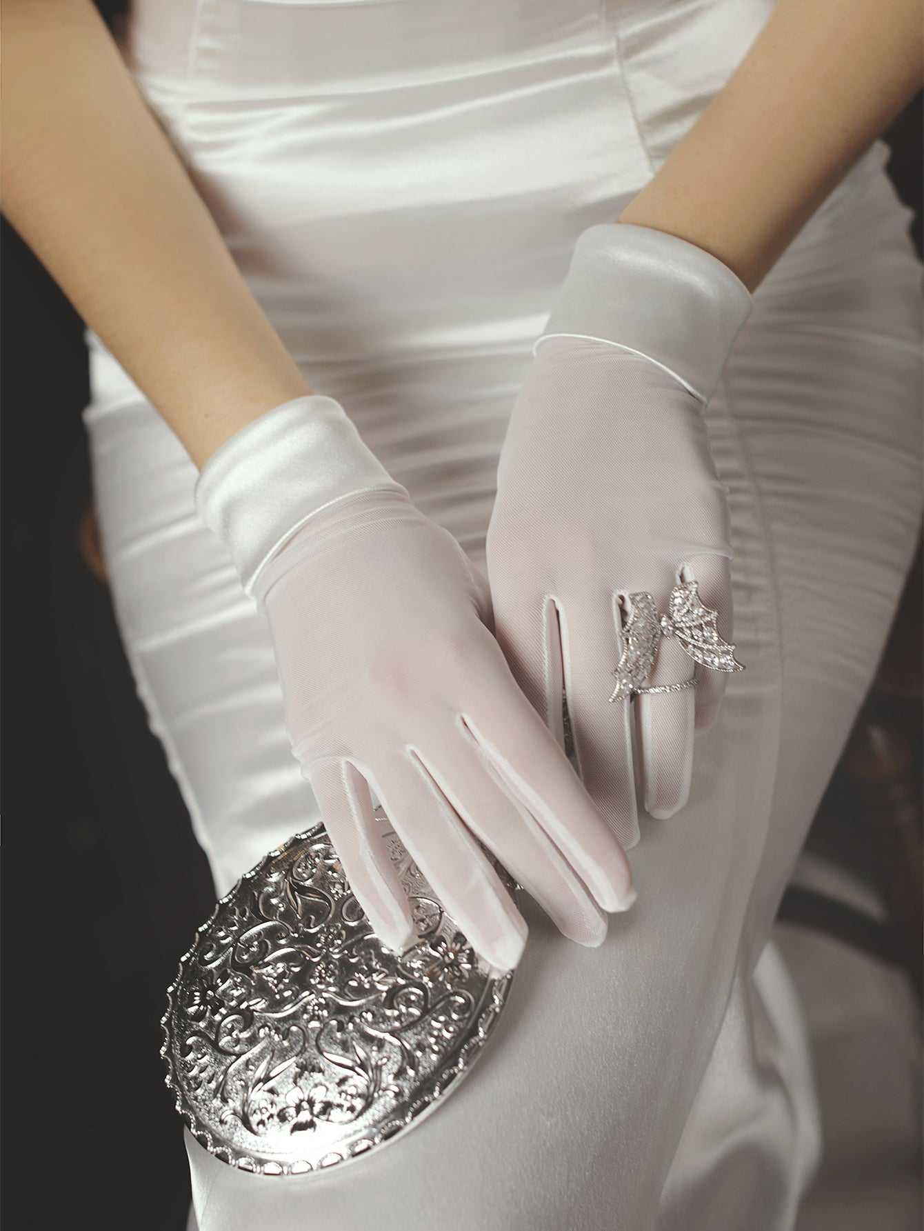 Wrist Length Bridal wedding Gloves accessories without metal butterfly Sai Feel