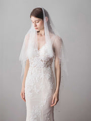faux Pearl mesh wedding veil Sai Feel
