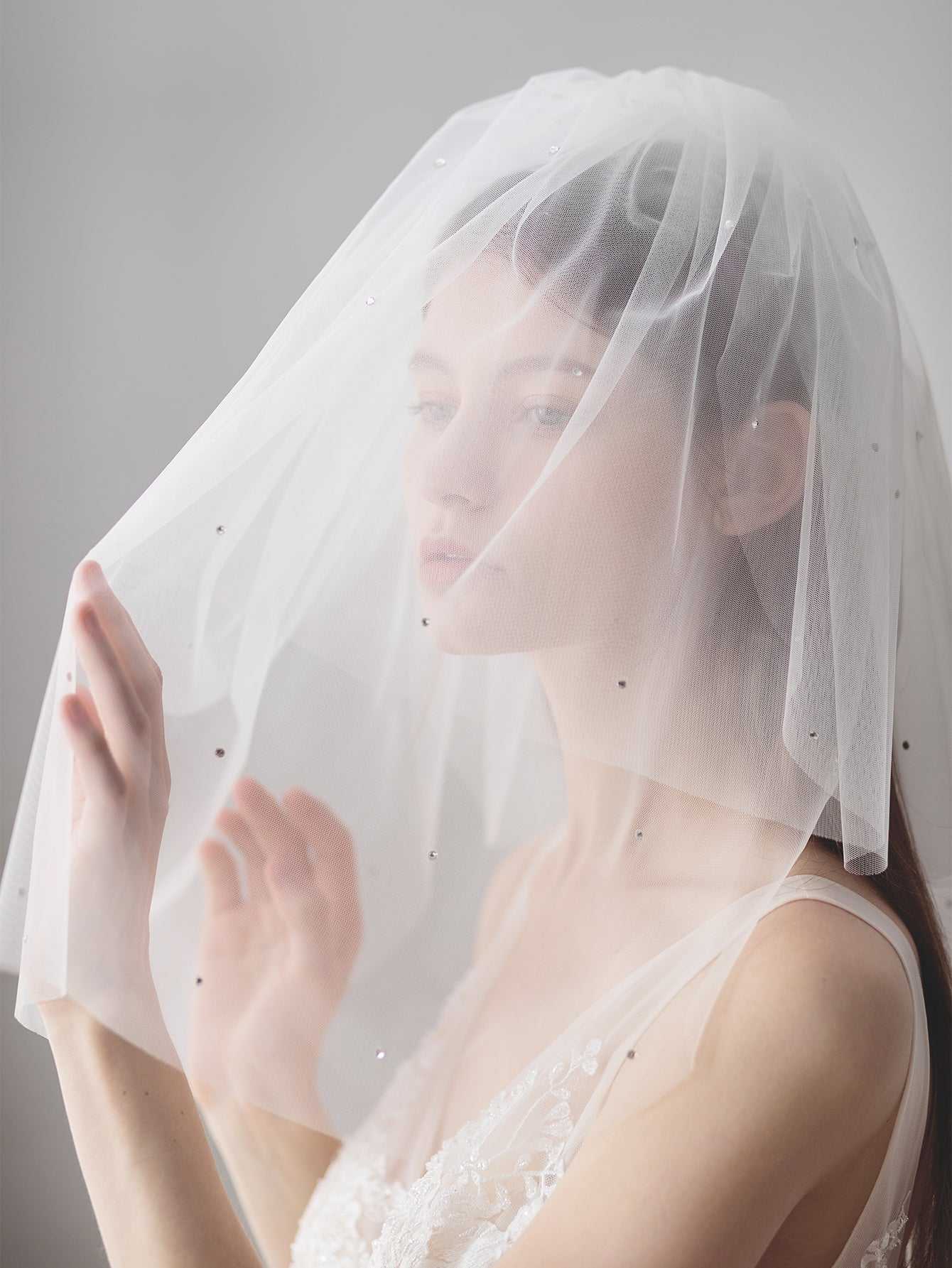 layers Rhinestone shinning wedding veil Sai Feel