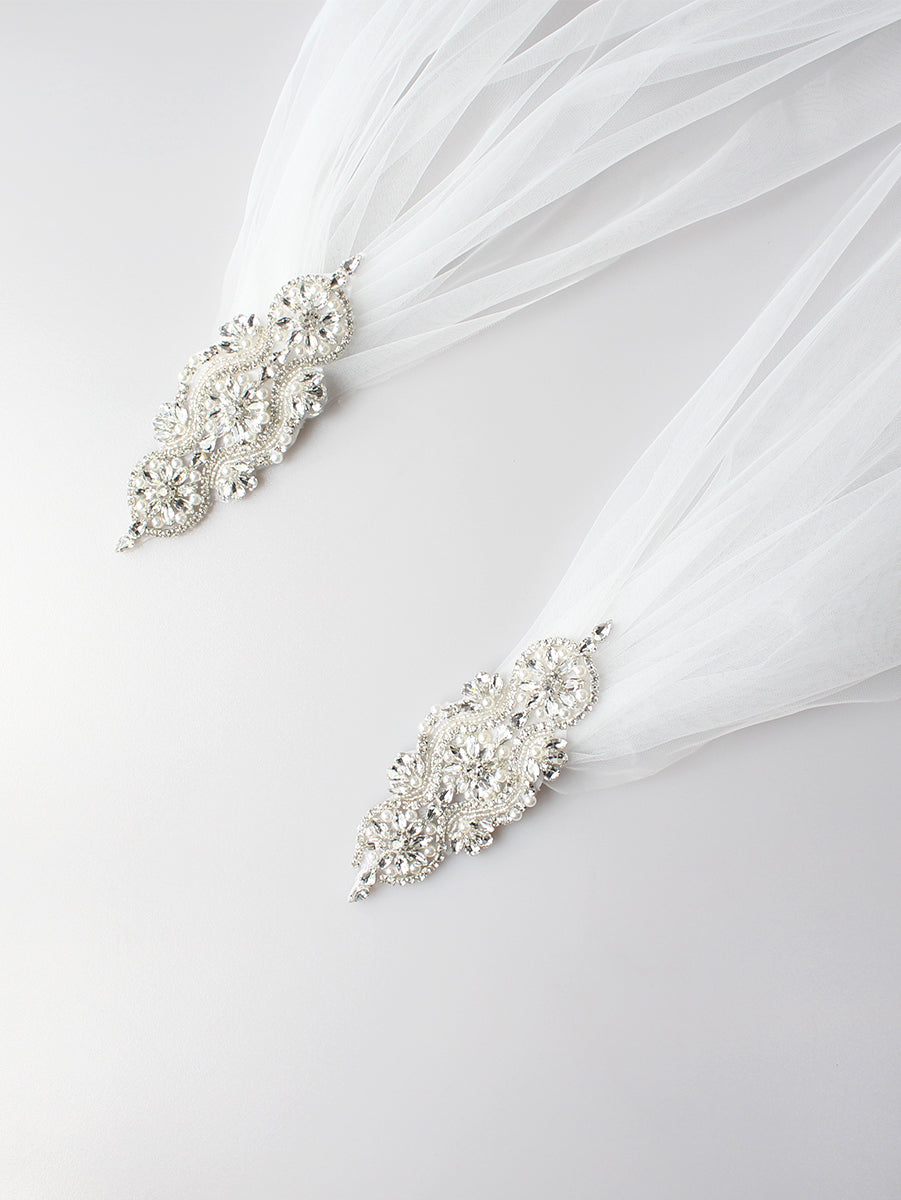 long mesh church Cathedral Elegant & Luxurious shawl wedding veil Sai Feel